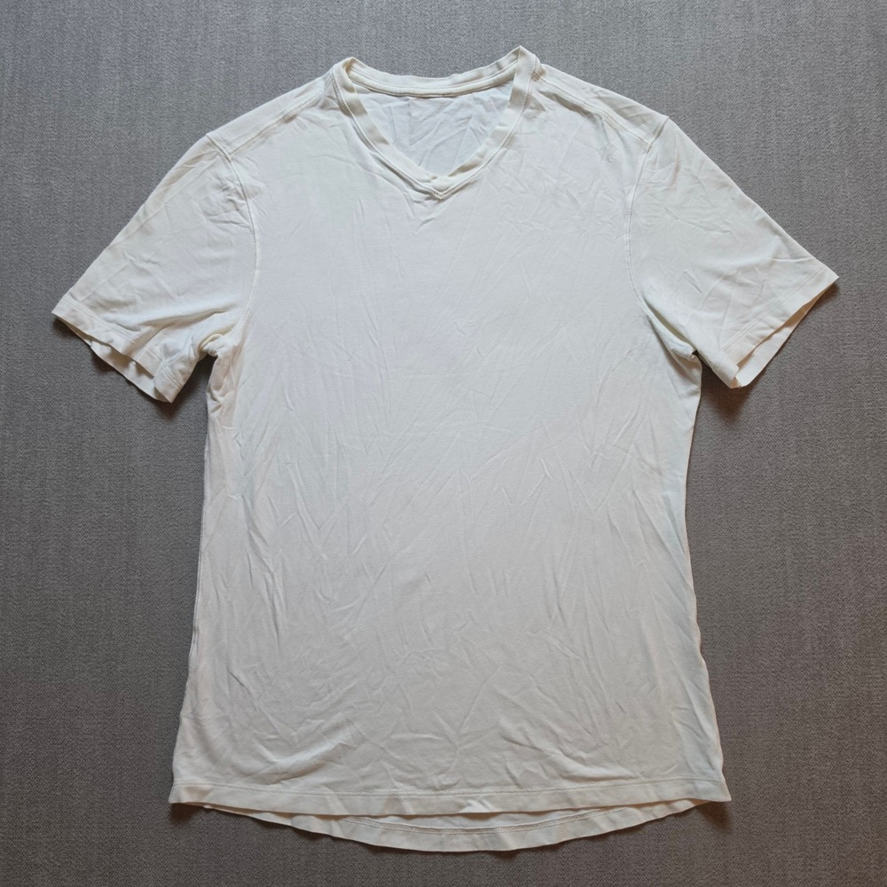 Lululemon V-Neck T-Shirt Mens XL White Short Sleeve Athletic Tee